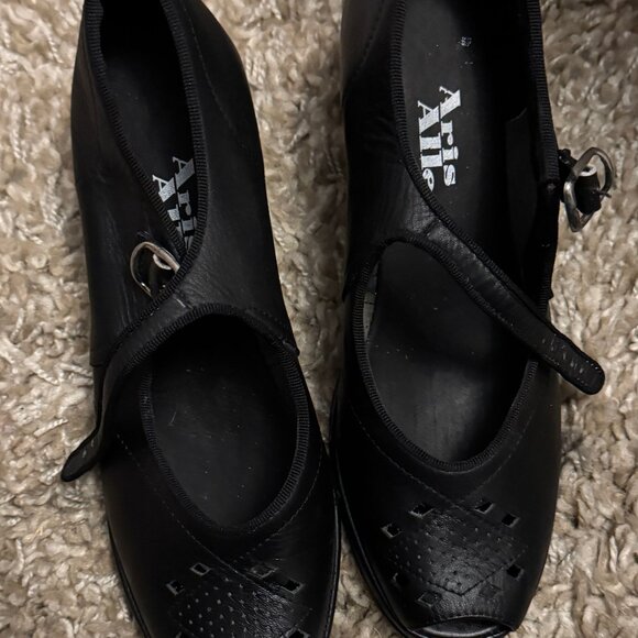 Aris Allen Dance Shoes - Black Leather Peep-Toe Mary-Jane Wedges, size 8.5 - Picture 3 of 5
